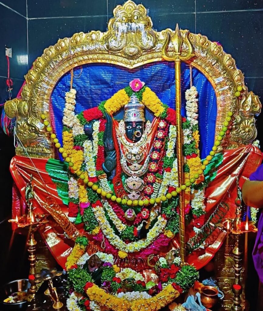 వైభవంగా ముత్యాలమ్మ విగ్రహ పునః ప్రతిష్టాపన
