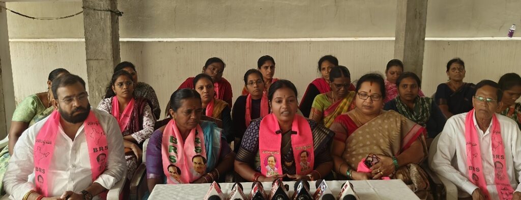 బాధితురాలికి న్యాయం జరిగేలా ప్రభుత్వం బాధ్యతాయుతంగా వ్యవహరించాలి – సునీత బాలరాజ్