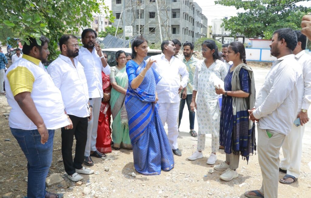 లెనిన్ నగర్ స్మశాన వాటికలో వసతులు కల్పించాలి