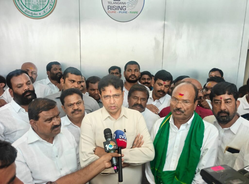ఫ్యూచర్ సిటీని సందర్శించిన కాంగ్రెస్ నేతలు