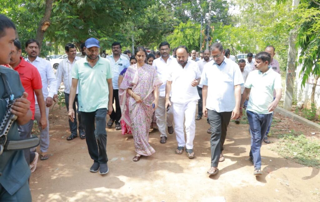 కాలనీలలో అభివృద్ధి డ్రైనేజ్ సమస్యలకు శాశ్వత పరిష్కారం