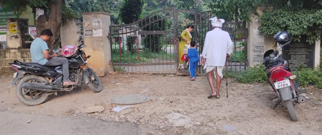 కూన శ్రీశైలంగౌడ్ ఫామ్ హౌస్ కు కూతవేటు దూరం