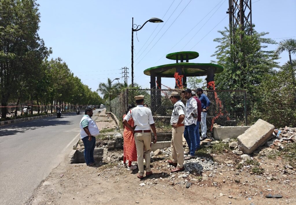 ఎమ్మెల్యే సబితా ఇంద్రారెడ్డి ఆదేశాలతో రంగంలోకి అధికారులు