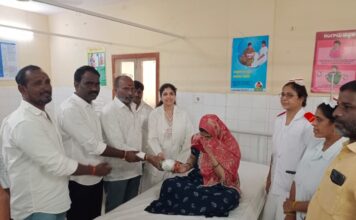 ఘనంగా రాహుల్ గాంధీ జన్మదిన వేడుకలు