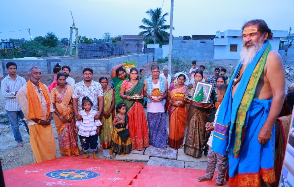 కష్టార్జితంతో కట్టుకున్న కలల సౌదం 