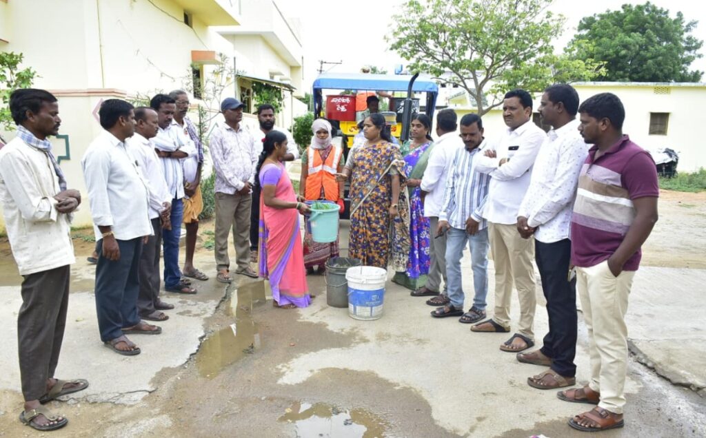 తాజ్ పూర్ గ్రామంలో స్వచ్ఛ భారత్ 