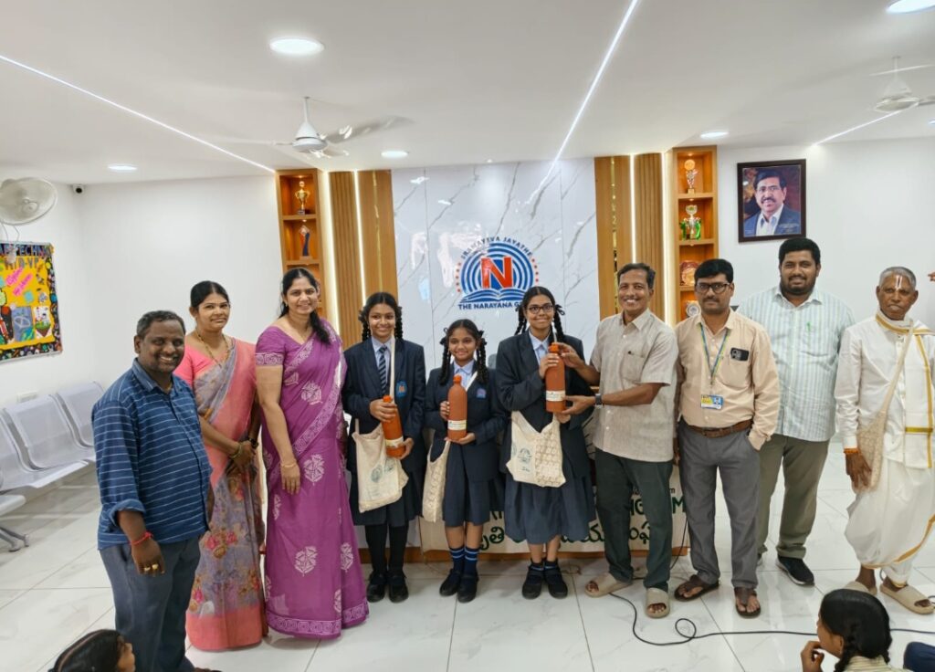 ఉమ్మ‌డి కుటుంబం.. బంగారు కుటుంబం