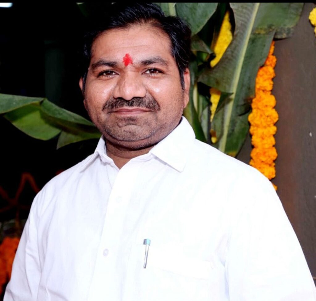 ప్రభుత్వ రంగ సంస్థల ఉనికి కనుమరుగు..!