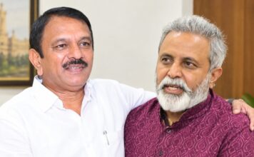 మాఫియా డాన్ ఉచ్చులో.. టూరిస్ట్ లీడర్..?